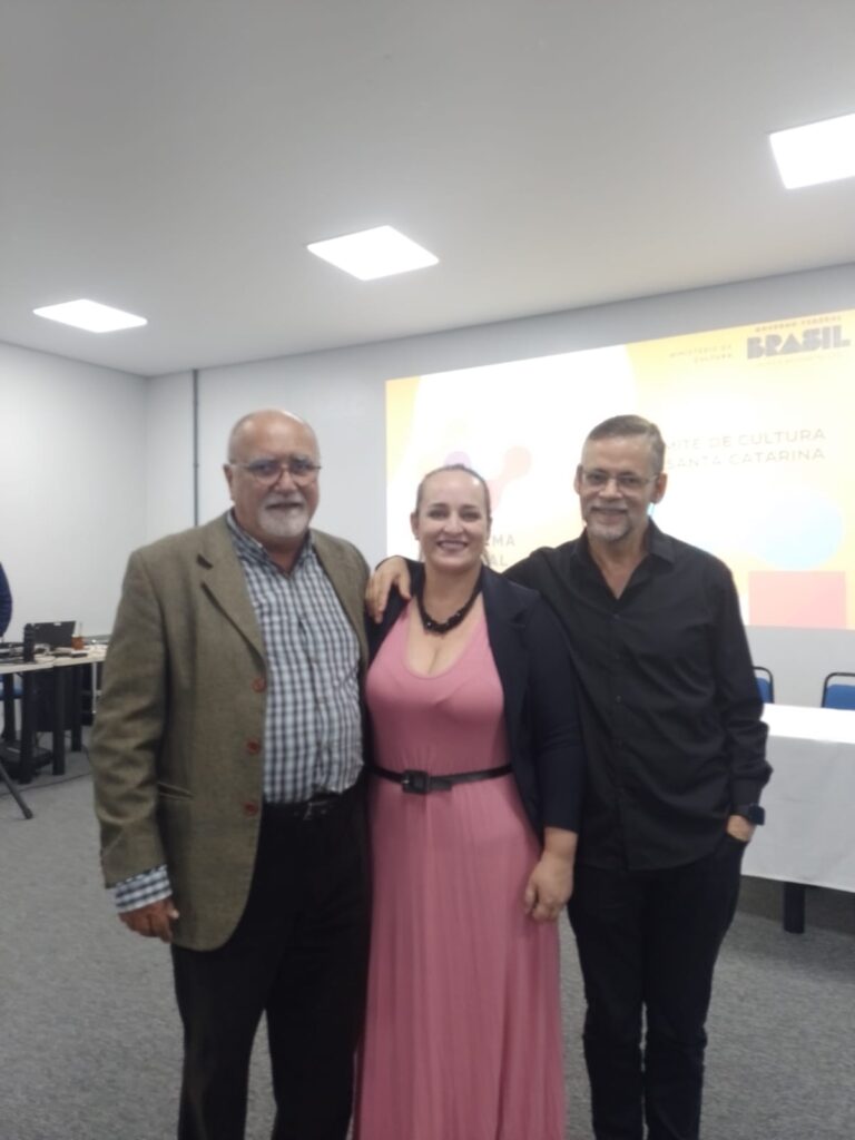 Nelson Motta representante Catarinese dos comitês, Vanusa Ferreira Representando a Rádio Efapi e Alexandre Gouveia Martins Representande do MINC